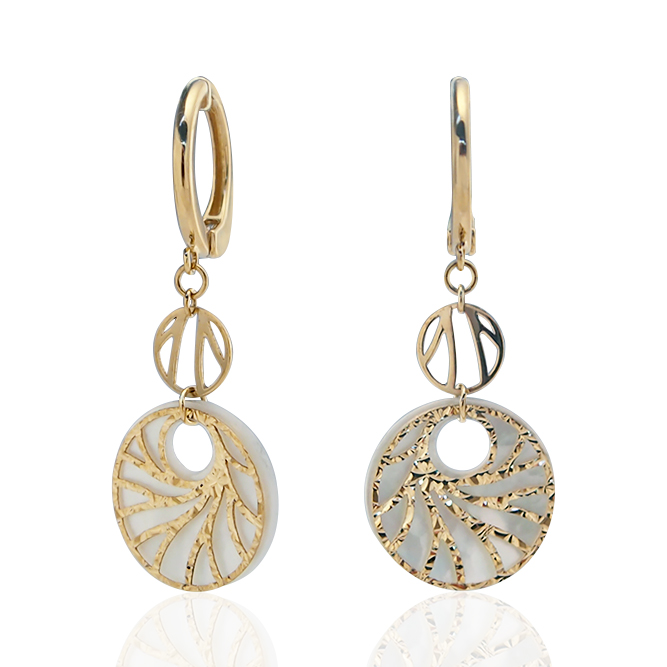 [K18白蝶貝ピアリング][K18WGオニキスピアリング] 正規品