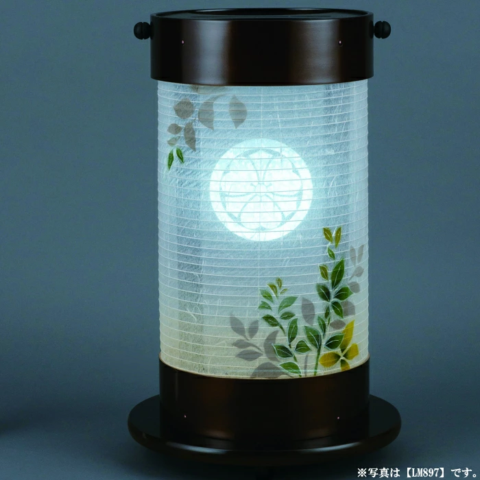 【家紋入れ無料・送料無料】 「LED光彫刻」 常燈明 ＜緑葉/家紋＞ 70号黒樹 雲竜和紙使用（一個）八女盆提灯(LM897M)