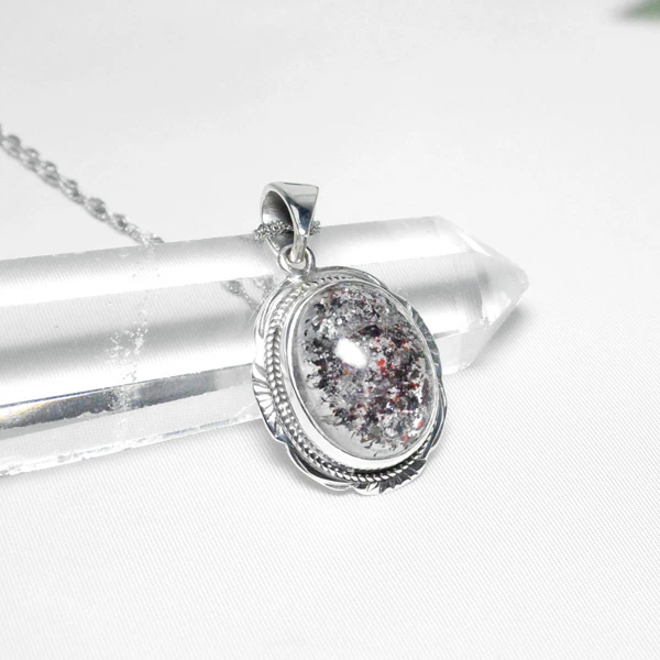 【現品限り】エレスチャル シルバー925 ネックレス （裏面欠けあり）石サイズ：約13×17mm 全長約34mm レディース メンズ 勝負 恋愛パワーストーン 天然石【ゆうパケット不可】